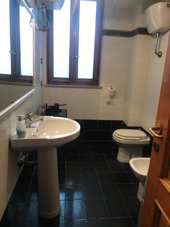 Appartamento Sulla Piazza 90 M Dal Mare Anzio Dış mekan fotoğraf
